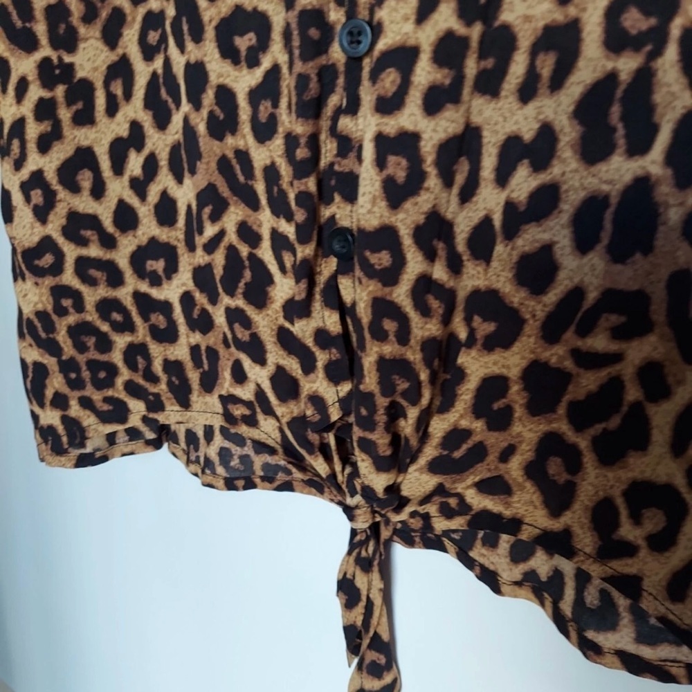 Torrid Animal Print Tie-Front Blouse - Picture 7 of 7